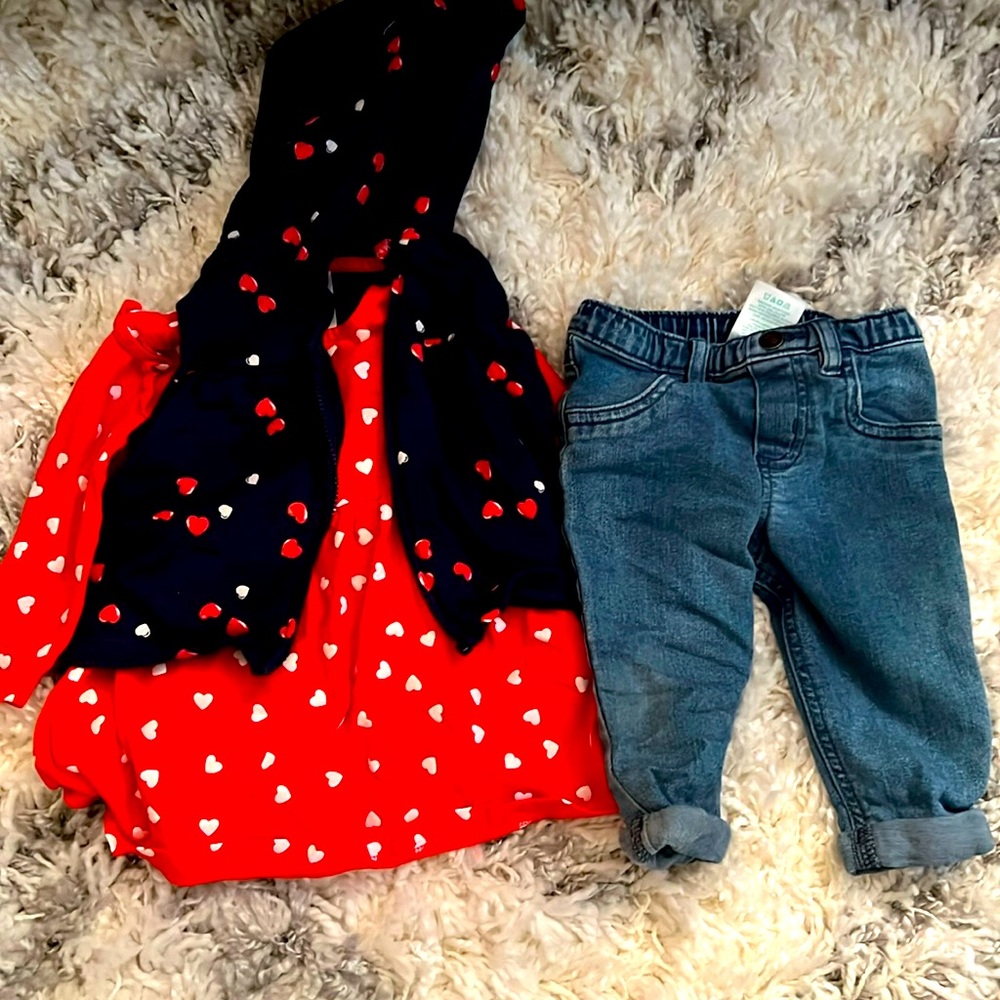 Infant girls long sleeve shirt with vest and jeans.